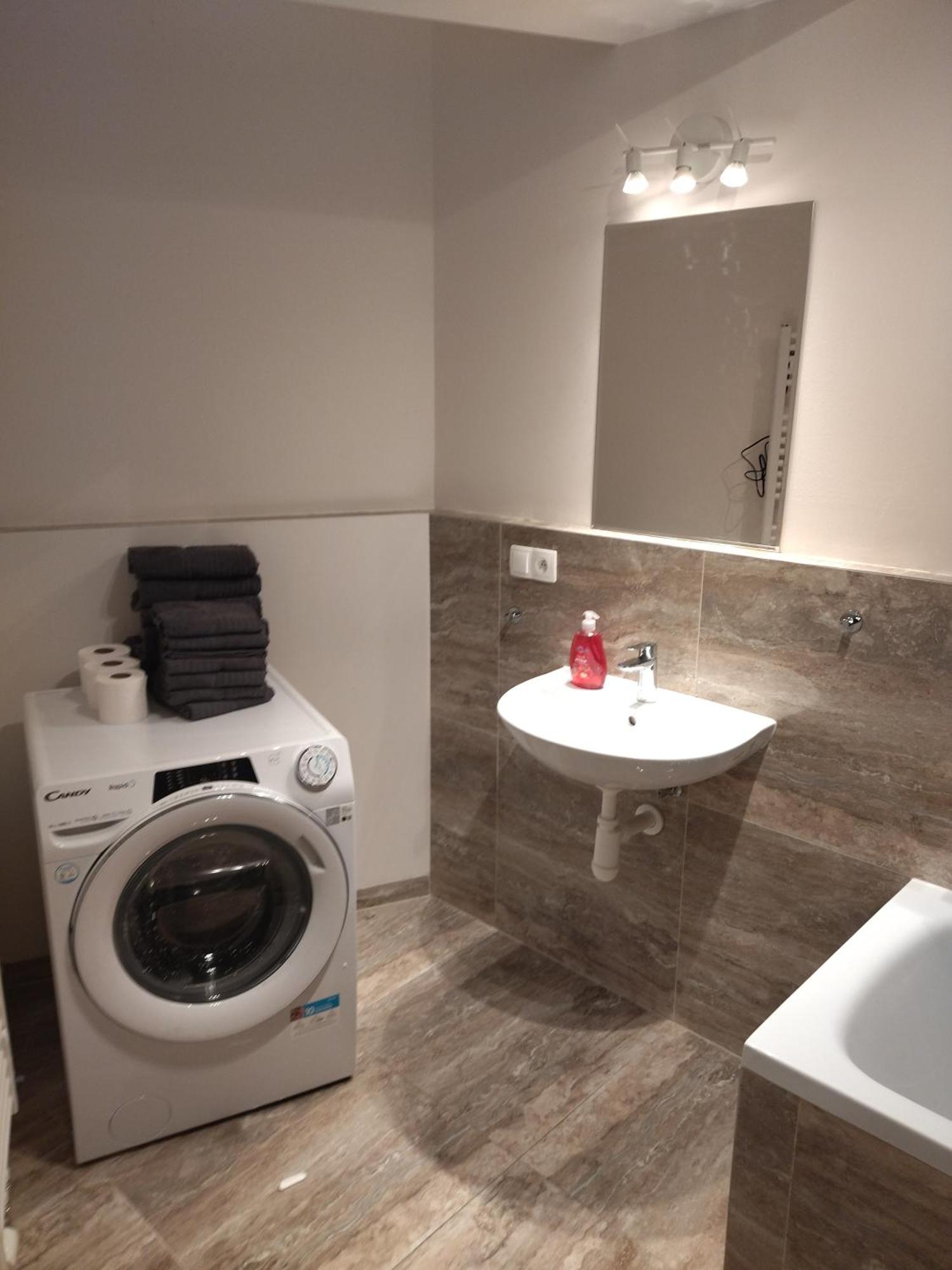 Brand New Studio Apartment #24 In Elite Residence With Free Secure Parking In The Center Prague Extérieur photo